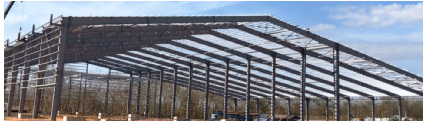 Plataforma da construção de aço