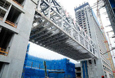 Luz personalizada ISO9001 de aço do corredor da ponte da construção de aço da casa pré-fabricada