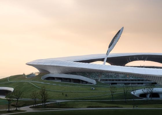 Ginásio personalizado das construções do metal da casa pré-fabricada do estádio Q355 da construção de aço