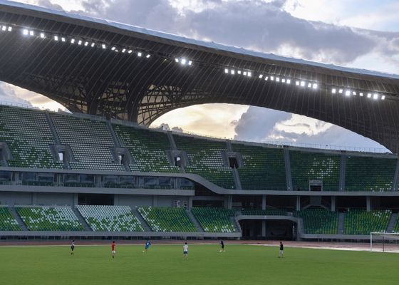 Construção estrutural de aço Decoiling do estádio Q235 da construção de aço da casa pré-fabricada