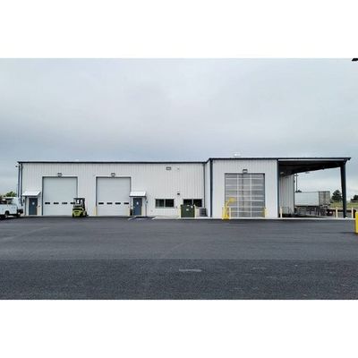 O período largo H irradia a casa pré-fabricada do armazém da construção de aço torna com painel de sanduíche