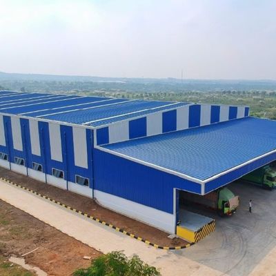O período largo H irradia a casa pré-fabricada do armazém da construção de aço torna com painel de sanduíche