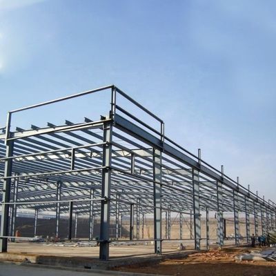 O aço do quadro do espaço Q235 construção o armazém à prova de fogo da estrutura do metal da casa pré-fabricada
