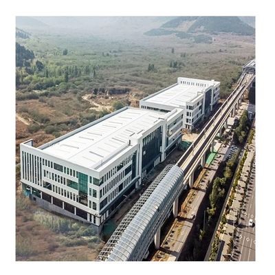 A oficina clara da construção de aço da construção da armação de aço personalizou