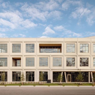 Do prédio de escritórios comercial da construção de aço da casa pré-fabricada período largo Windproof ISO9001