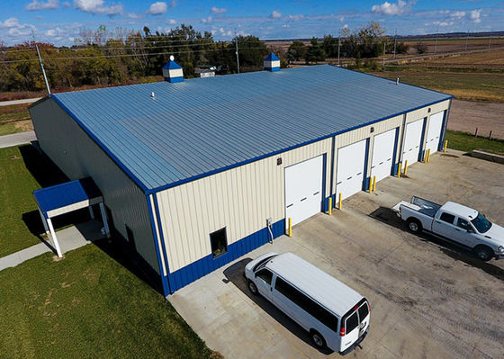 Fabricação pré-fabricada de construções metálicas, estruturas de aço, armazenagem, garagem