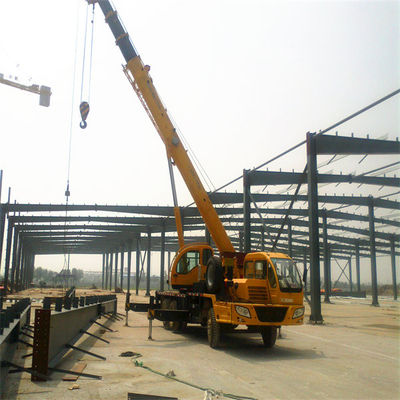 Construção de estruturas industriais de aço