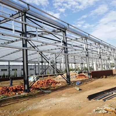 Edifício de estrutura de aço de grande comprimento facilmente montado Armazém de metal pré-fabricado