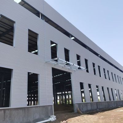 Armazém de estrutura de aço de portal personalizado para diferentes aplicações