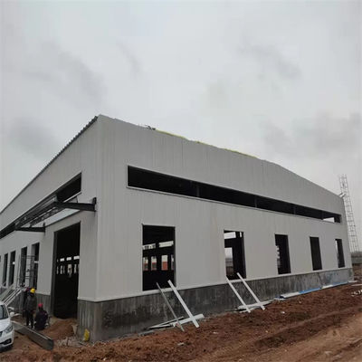 Oficina de estruturas de aço personalizadas com tratamento e materiais de superfície galvanizados