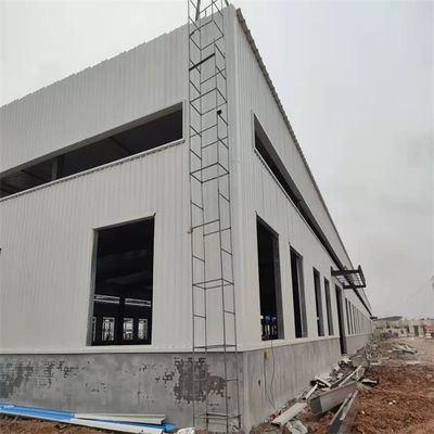 Oficina de estruturas de aço personalizadas com tratamento e materiais de superfície galvanizados