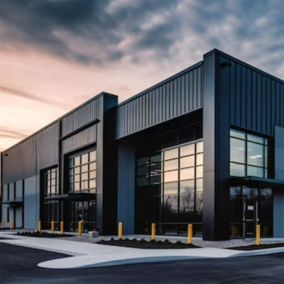 Estrutura de aço moderna com janelas de alumínio adequadas para projetos da indústria hoteleira, incluindo hotéis e resorts